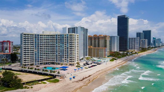 3180 S Ocean Dr # 322, Hallandale Beach FL 33009