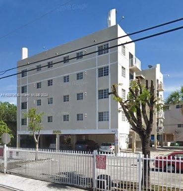 1942 NW Flagler Ter # 304, Miami FL 33125