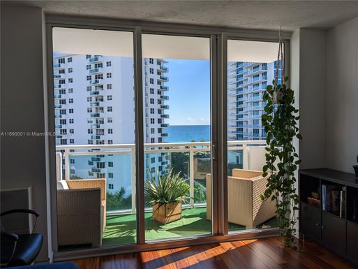 3000 S Ocean Dr # 806, Hollywood FL 33019