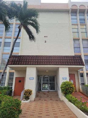 501 Three Islands Blvd # 418, Hallandale Beach FL 33009