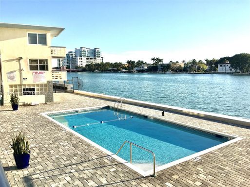 6484 Indian Creek Dr # 209, Miami Beach FL 33141