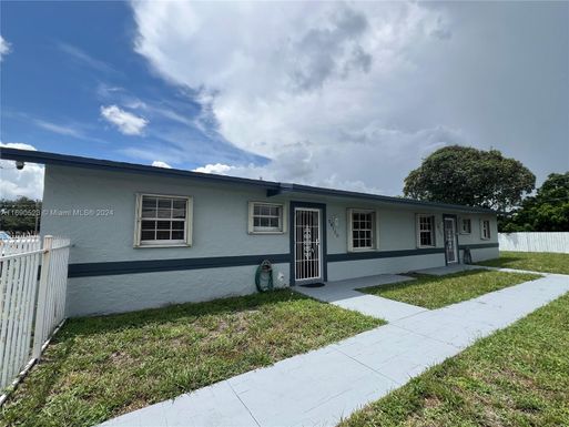 19120 NW 36th Ave # 19120, Miami Gardens FL 33056