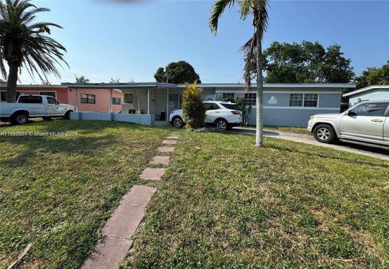 511 NE 172nd St, North Miami Beach FL 33162