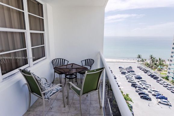 3725 S Ocean Dr # 1120, Hollywood FL 33019