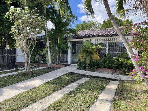 240 SW 55th Ave, Miami FL 33134