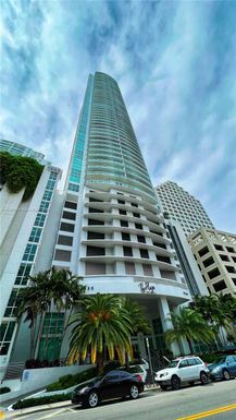 950 Brickell Bay Dr # 2009, Miami FL 33131