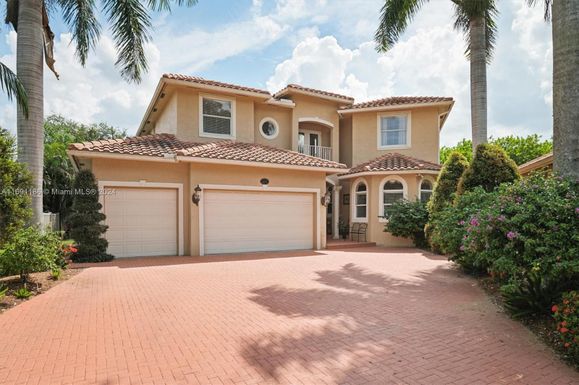 4513 NW 67th Ave, Coral Springs FL 33067