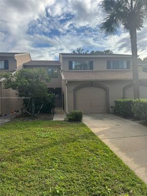 6224 Peregrine Ct, Orlando FL 32819