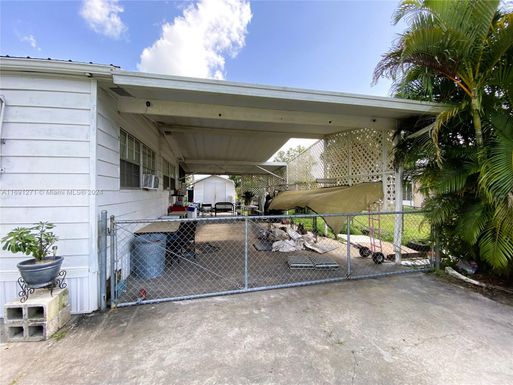 714 NE 29 Ave, Other City - In The State Of Florida FL 34972