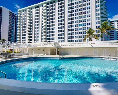 2899 Collins Ave # 1550, Miami Beach FL 33140