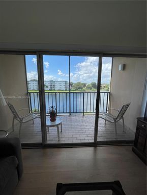 502 NW 87th Ave # 407, Miami FL 33172