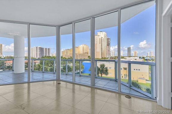 3131 NE 188th St # 606, Aventura FL 33180