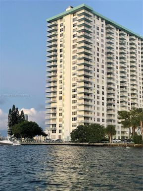 301 174th St # 2407, Sunny Isles Beach FL 33160