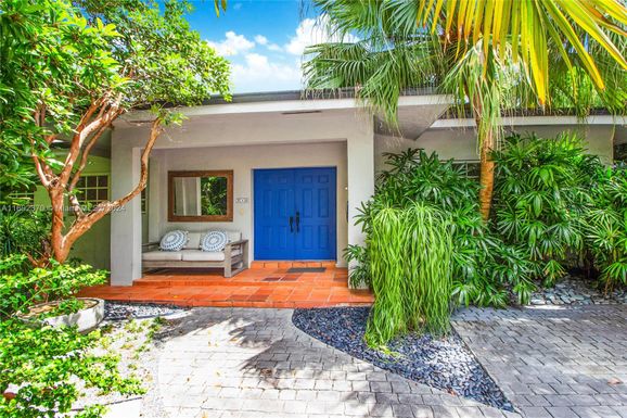 210 Greenwood Drive, Key Biscayne FL 33149