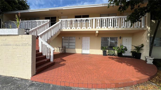 1033 NW 30th Ct # 3, Wilton Manors FL 33311