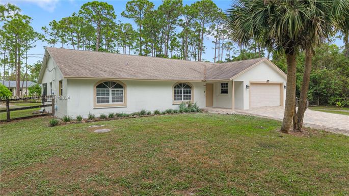 16193 N 78th Rd N, Loxahatchee FL 33470