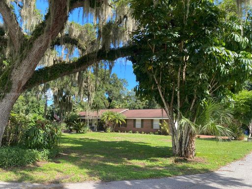 225 COTTAGE AVE, La Belle FL 33935