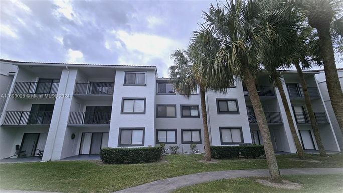 9122 W Atlantic Blvd # 724, Coral Springs FL 33071