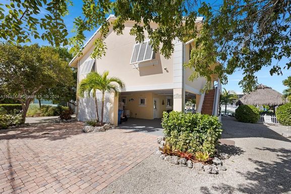 118 Milano Dr, Plantation Key FL 33036