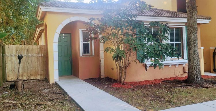 4230 NE 9th St # 4230, Homestead FL 33033