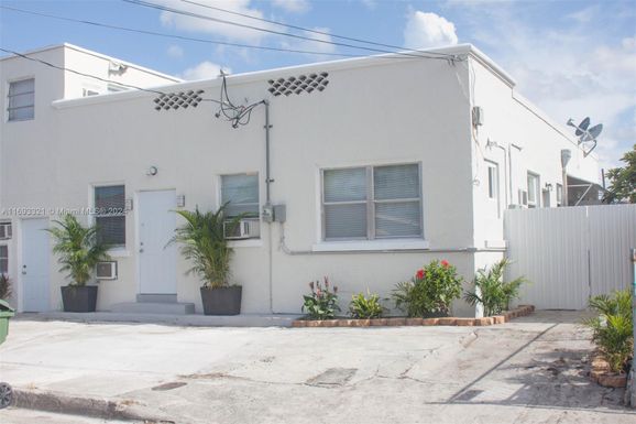 1827 NW Flagler Ter # R1, Miami FL 33125