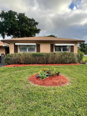 718 Whippoorwill Ln, Delray Beach FL 33445