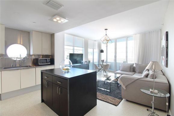 225 Collins Ave # 6L, Miami Beach FL 33139