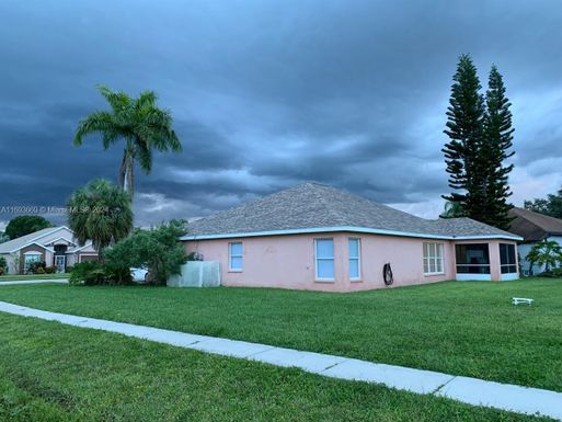 1502 SCHOLAR, Lehigh Acres FL 33971