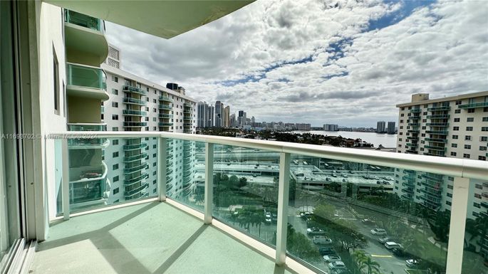 19380 Collins Ave # 1425, Sunny Isles Beach FL 33160