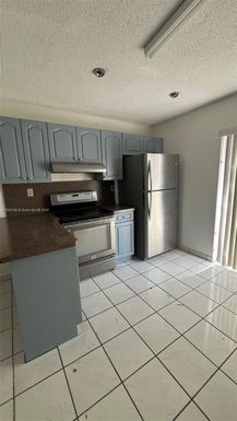 2740 W 61st St # 203, Hialeah FL 33016