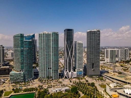 900 Biscayne Blvd # 3004, Miami FL 33132