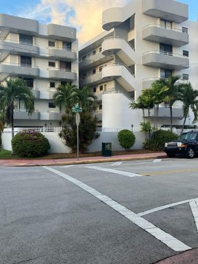 8201 Byron Ave # 505, Miami Beach FL 33141