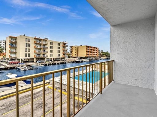 3626 NE 168th St # 406, North Miami Beach FL 33160