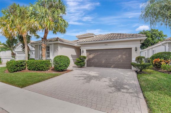 9970 Torino Dr, Lake Worth FL 33467