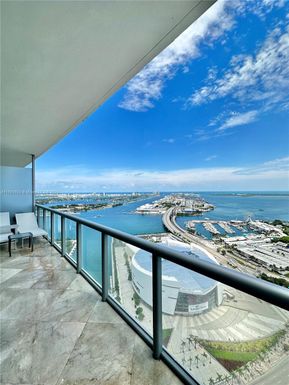 888 Biscayne Blvd # 4803, Miami FL 33132