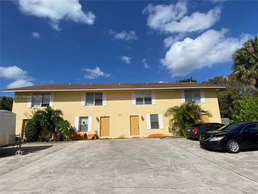 3761 N 93rd Ln N # 3, West Palm Beach FL 33403