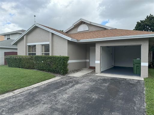 1101 SW 98th Ter # 1101, Pembroke Pines FL 33025