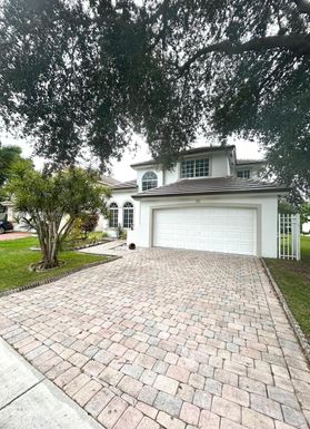 9964 NW 18th St # 9964, Pembroke Pines FL 33024