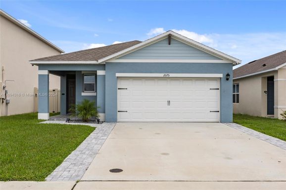 2075 Tay Wes Dr, Saint Cloud FL 34771