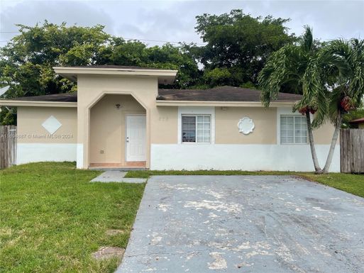 818 SW 7th Ter, Florida City FL 33034