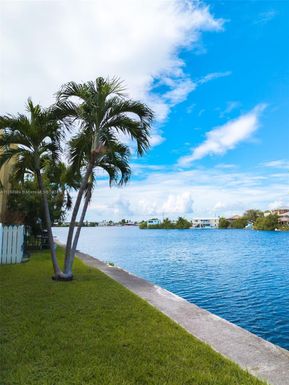 201 coppitt rd # 205, Key West FL 33040