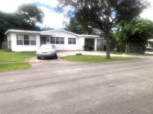 110 NE 133rd St, North Miami FL 33161