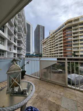 1801 S Ocean Dr # 240, Hallandale Beach FL 33009