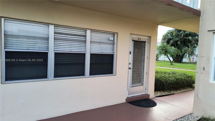 53 Coventry C # 53, West Palm Beach FL 33417