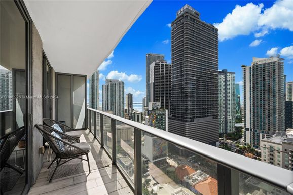 55 SW 9th St # 2305, Miami FL 33130