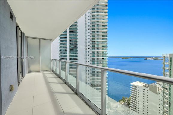 1300 Brickell Bay Dr # 2805, Miami FL 33131