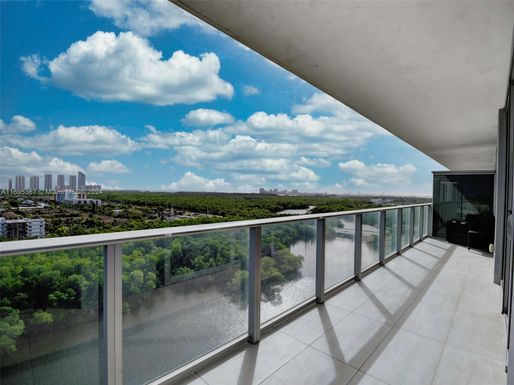 16385 Biscayne Blvd # 1615, North Miami Beach FL 33160