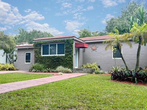 549 South Dr, Miami Springs FL 33166