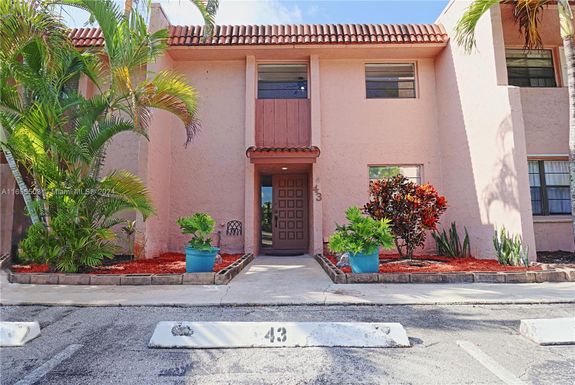 43 Seville Cir # 47, Davie FL 33324