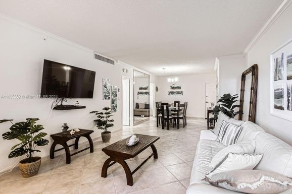 2501 S Ocean Dr # 633, Hollywood FL 33019